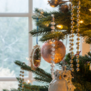 Obr&#xE1;zek pro kategorii V&#xE1;no&#x10D;n&#xED; osv&#x11B;tlen&#xED; vnit&#x159;n&#xED;