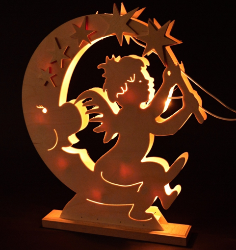 Obrázek z Dřevěná vyřezávaná světelná dekorace, svícen Anděl 