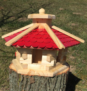 Obr&#xE1;zek pro kategorii Krm&#xED;tka a pta&#x10D;&#xED; budky