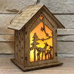 Obrázek z Vánoční dřevěná vyřezávaná LED chaloupka srnky 