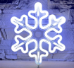 Obrázek z Vánoční LED neónová vločka 30 cm – výrazná světelná dekorace do okna i výlohy 