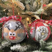 Obrázek z Vánoční ponožky v dárkové kouli s visačkou a pověšením na stromeček 